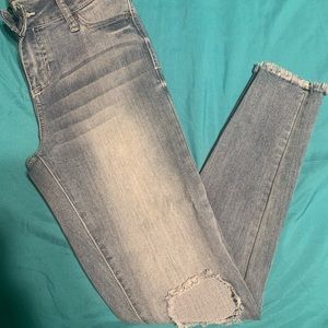 Women's skinny jeans size 3/26